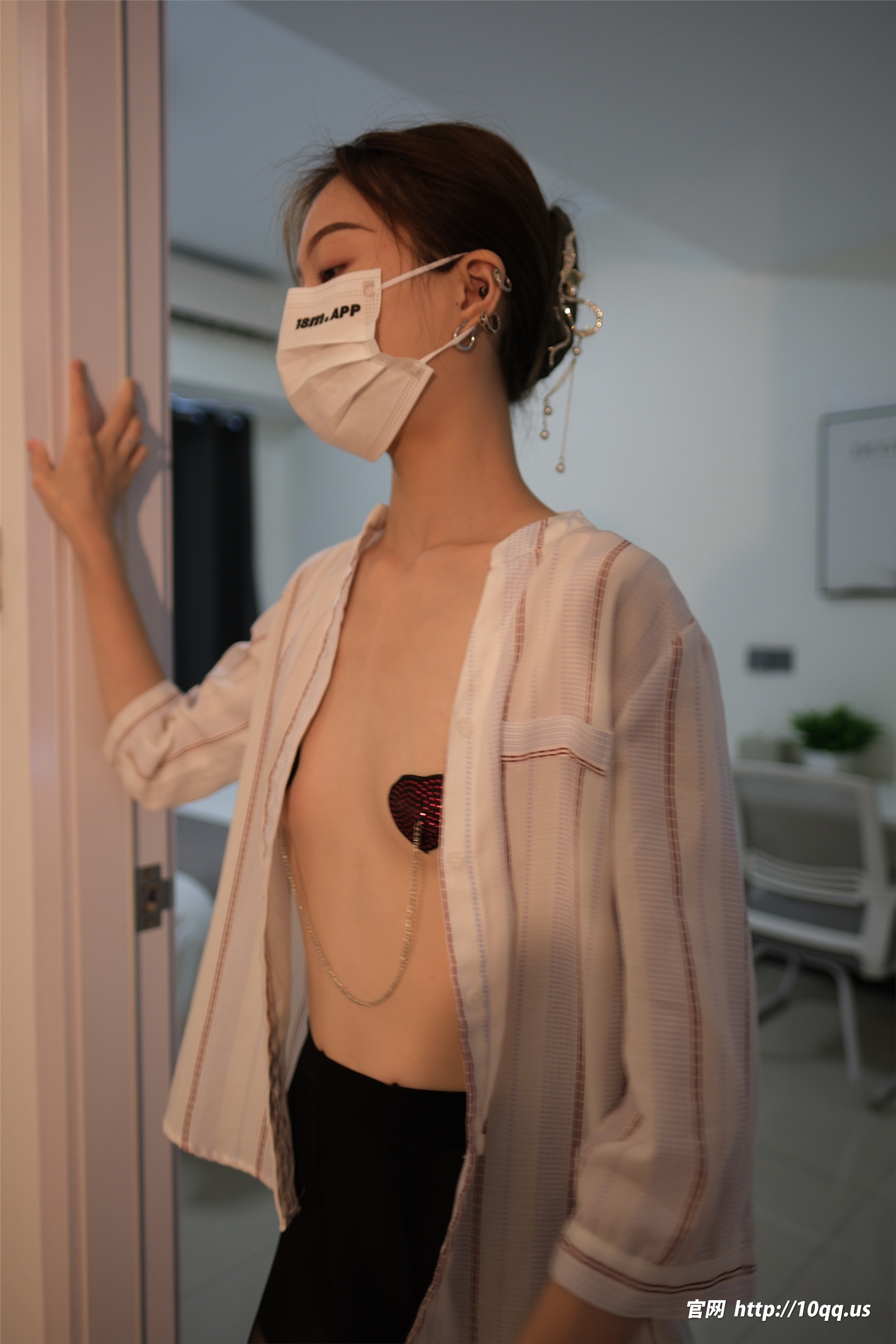 ROSI写真 口罩系列 2025.01.04 NO.3128